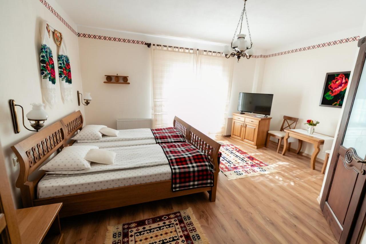 Glodeanca Hotel Luaran gambar