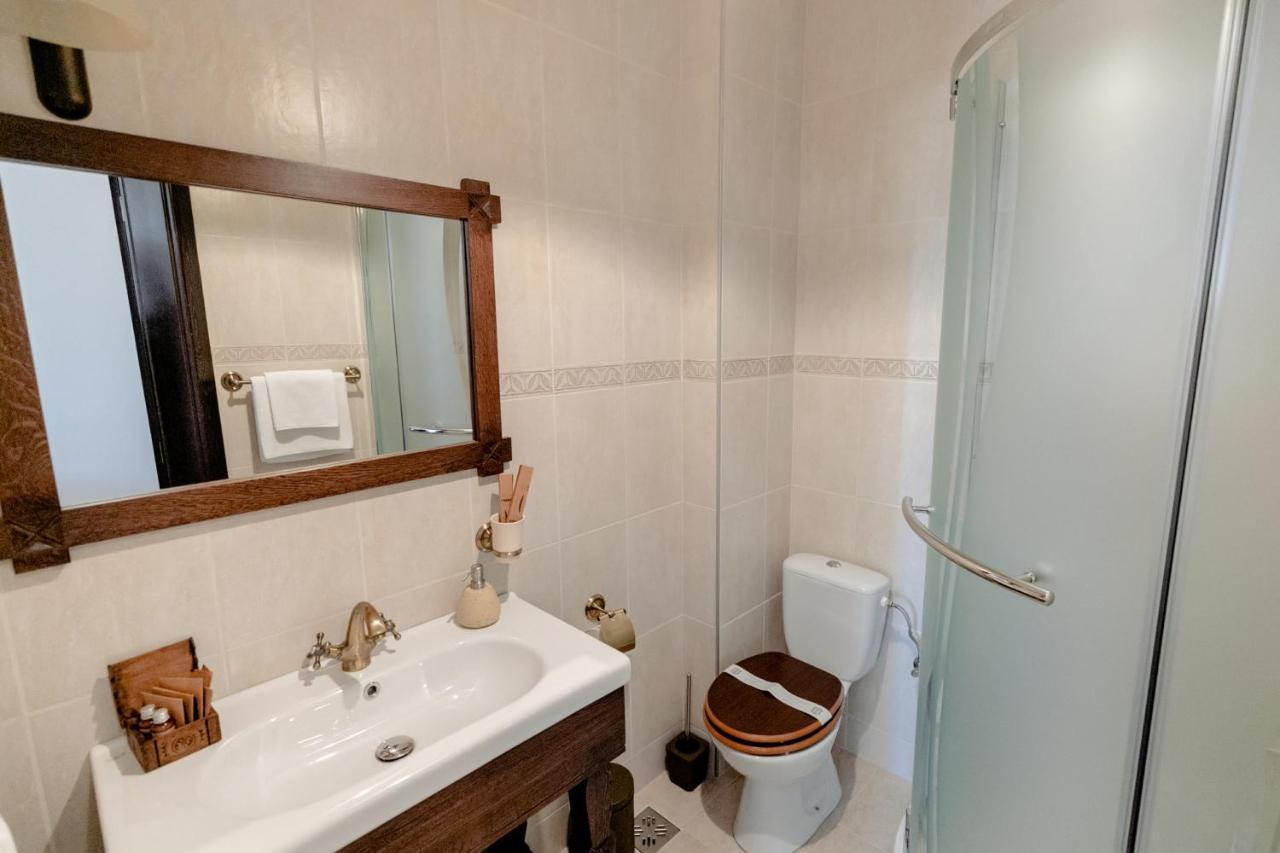 Glodeanca Hotel Luaran gambar