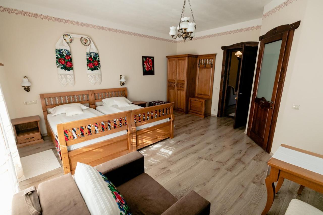 Glodeanca Hotel Luaran gambar