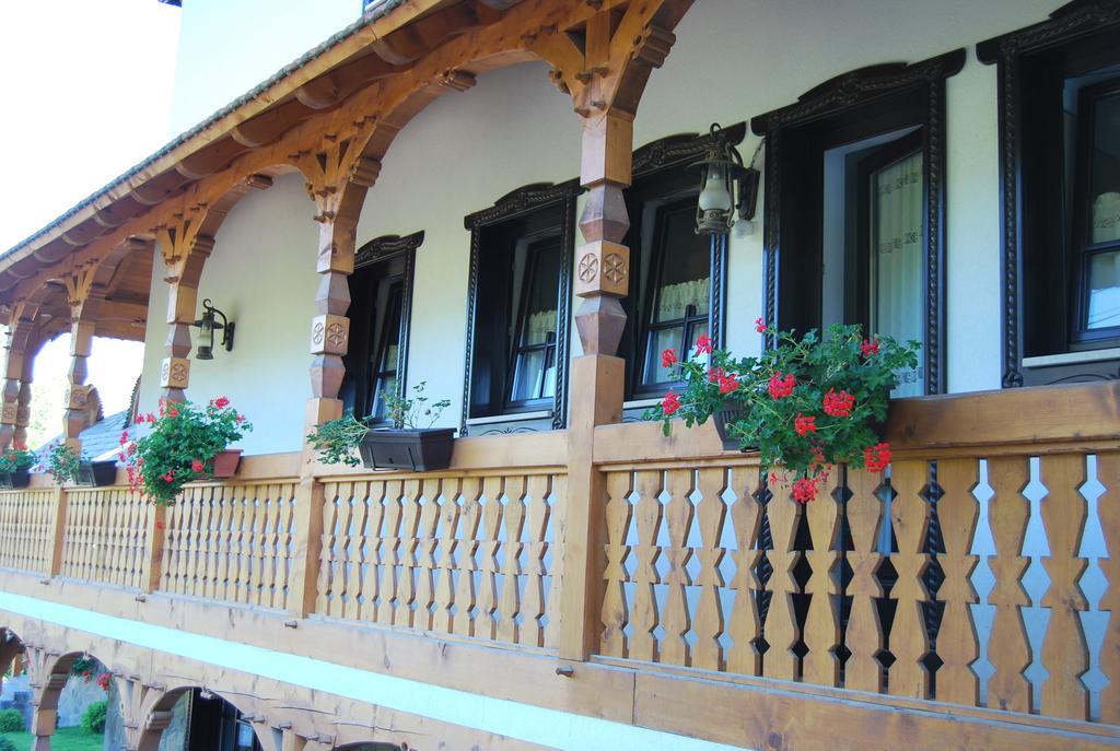 Glodeanca Hotel Luaran gambar